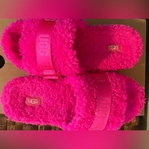 UGG Fluffita Slide Size 7 Neon Pink